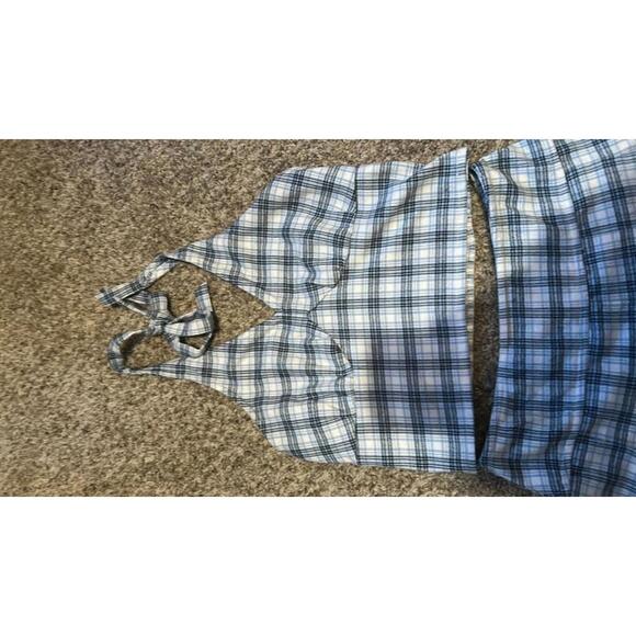 Hollister Crop Top and Skirt Set - Picture 2 of 4